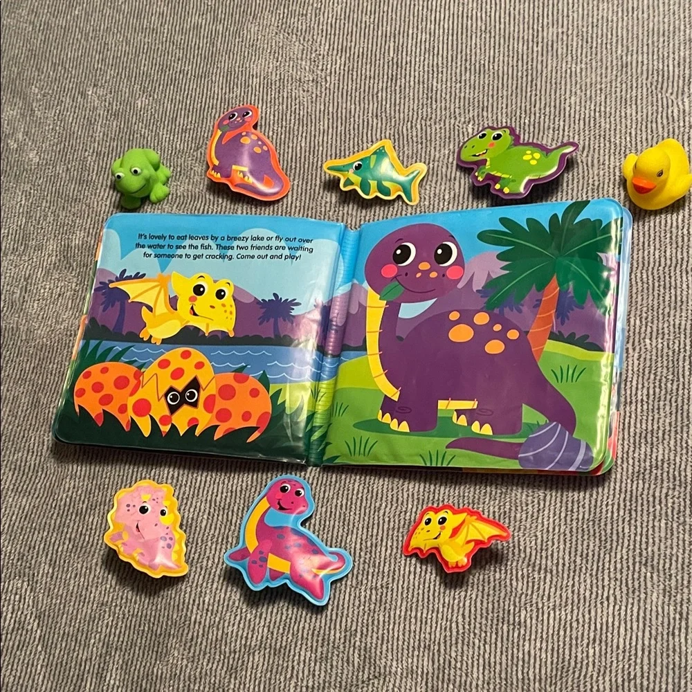 Dino Day Bath Time Book - Picture 4 of 8